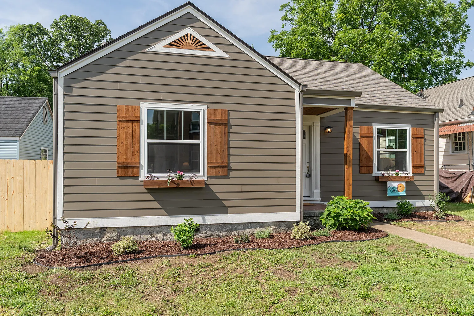 2202 Chamberlain Ave: the landscaped front exterior