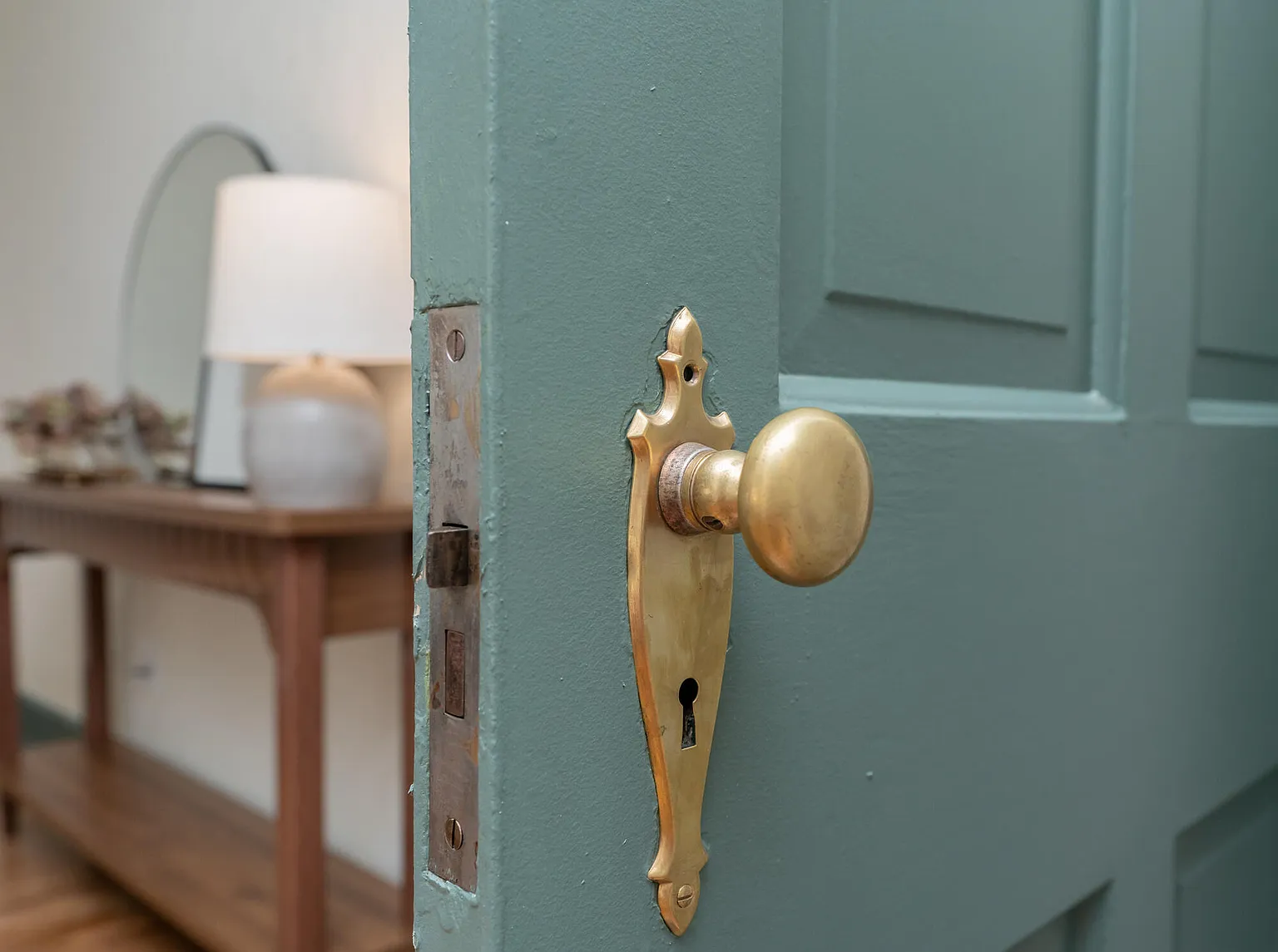 2202 Chamberlain Ave: an interior door detail